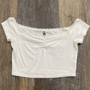 Me to We white off the shoulder crop top